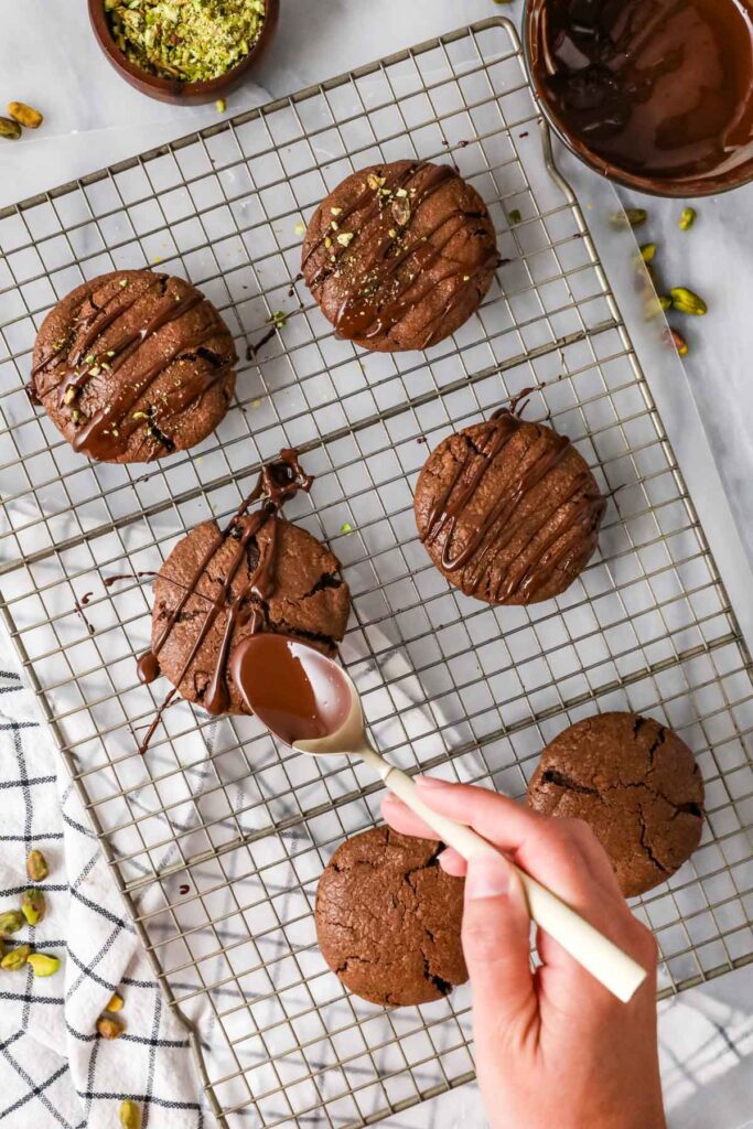 Tips for Baking Snickers Cookies With a Gooey Centre