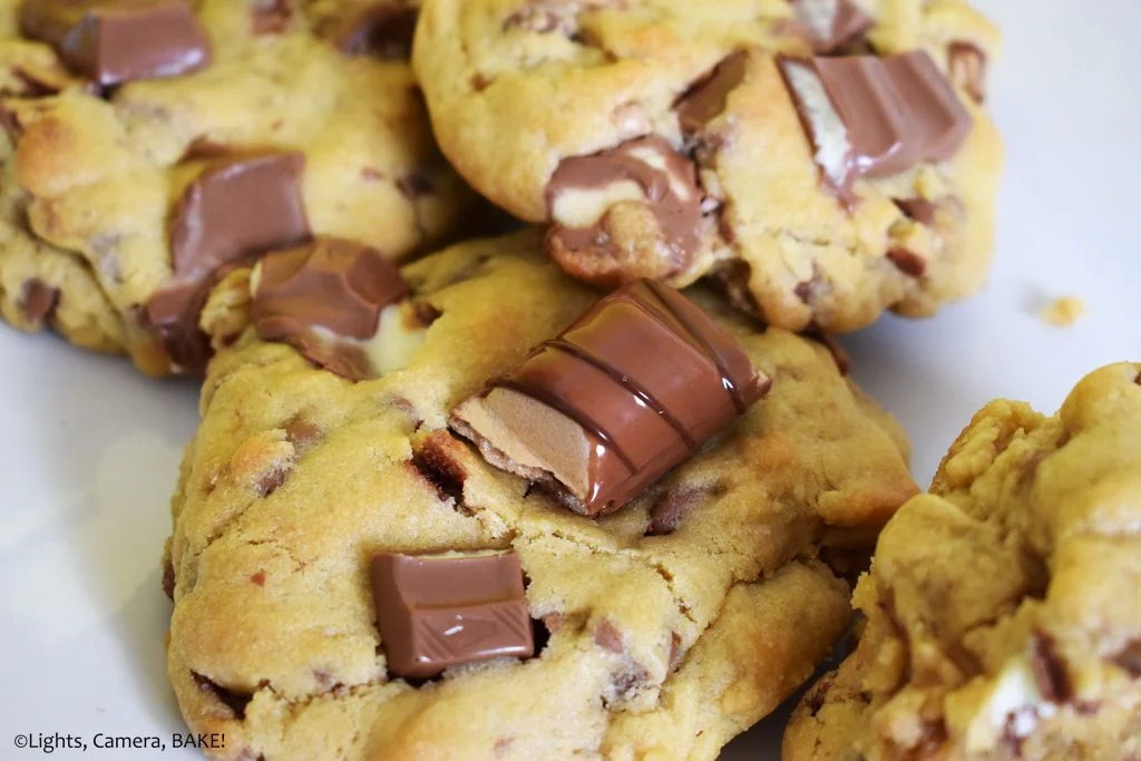 Tips for Baking Snickers Cookies With a Gooey Centre