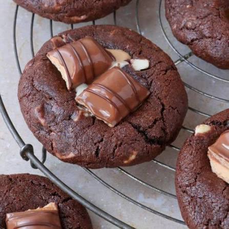 What Makes Kinder Bueno Cookies Different From Classic Cookies?